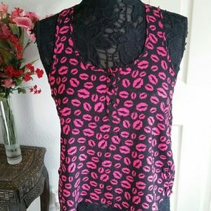 H&M Tops - H&M Kisses High Low Tank Top Size 4 H&M Tops - H&M Kisses High Low Tank Top Size 4
